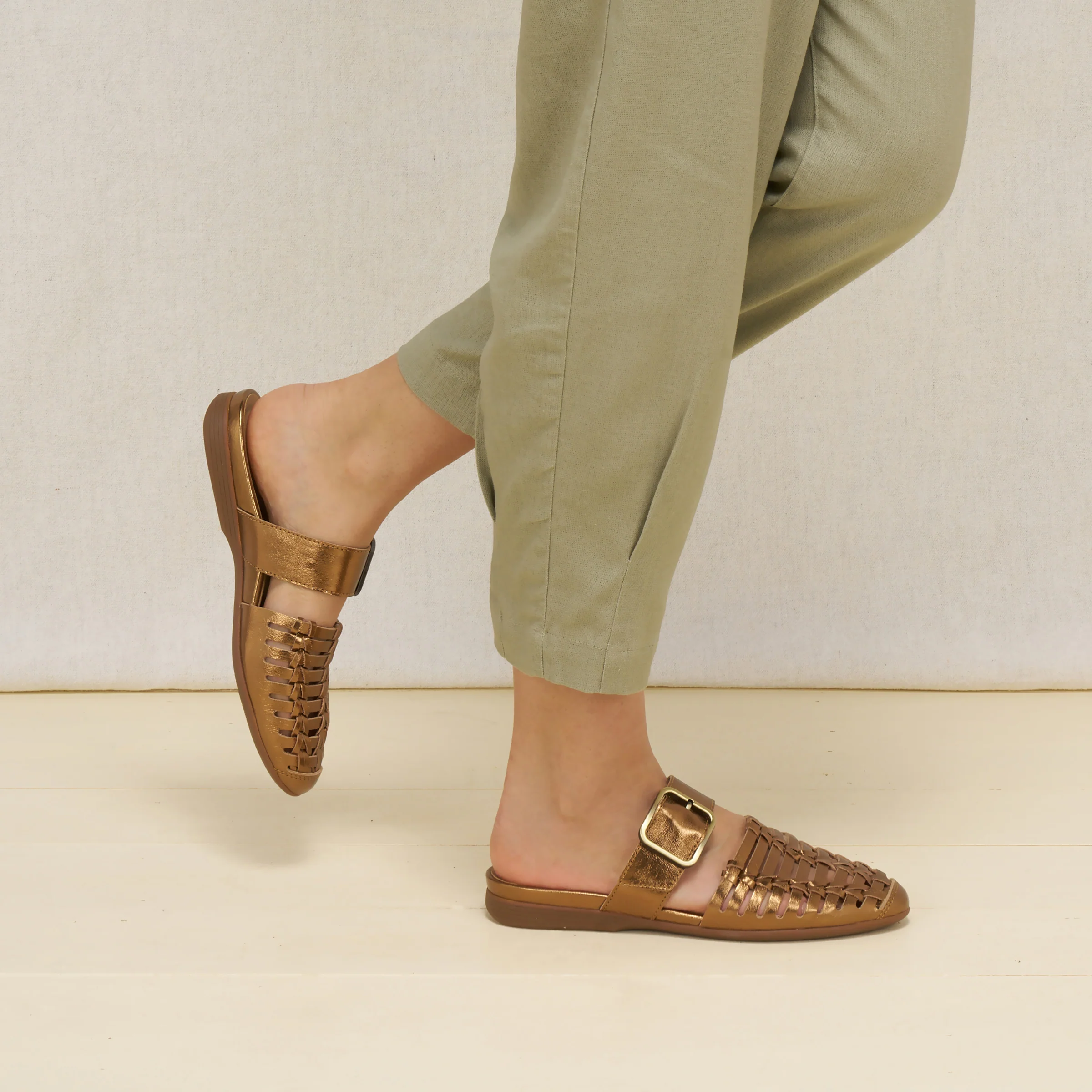 Leilani Bronze Metallic - Image 2